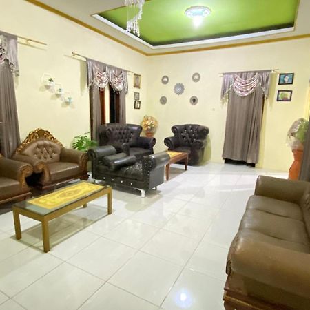 New Family Homestay Rinondoran Eksteriør bilde